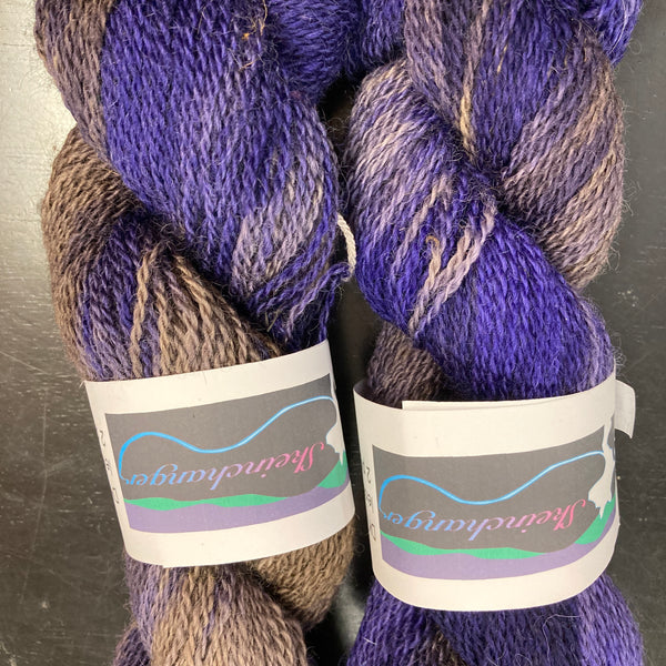 Skeinchanger Hobbyknob Hand Dyed Yarns